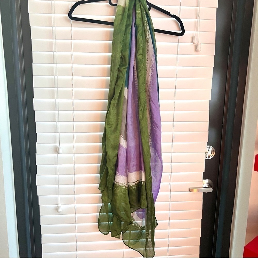 Lovely Tie Dye Silky Fluffy Scarf! Brand New! Green, Teal, Purpe & White! 😻🧣